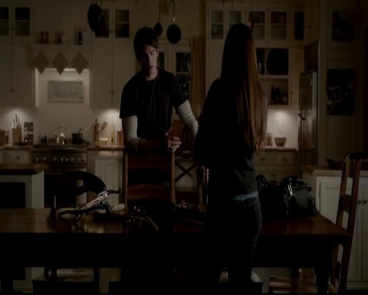 VampireDiariesWorld-dot-org_4x11CatchMeIfYouCan2218.jpg