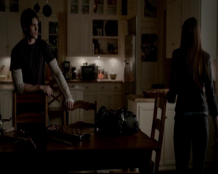 VampireDiariesWorld-dot-org_4x11CatchMeIfYouCan2234.jpg