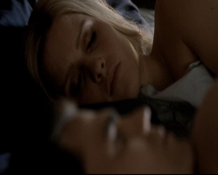 VampireDiariesWorld-dot-org_4x12AViewToAKill0010.jpg