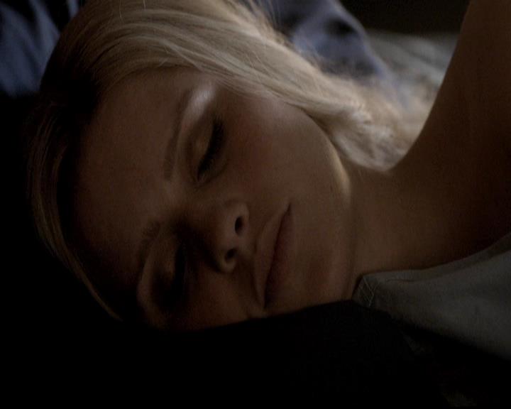 VampireDiariesWorld-dot-org_4x12AViewToAKill0024.jpg