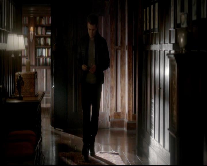 VampireDiariesWorld-dot-org_4x12AViewToAKill0392.jpg