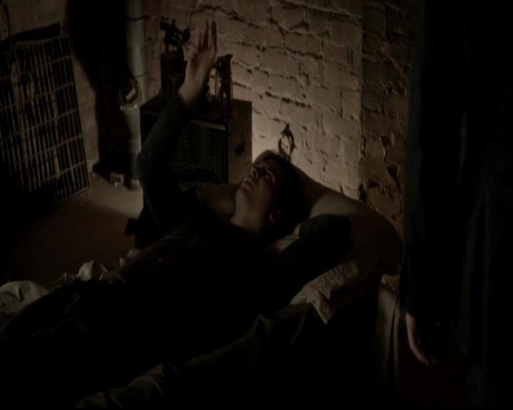 VampireDiariesWorld-dot-org_4x12AViewToAKill0705.jpg