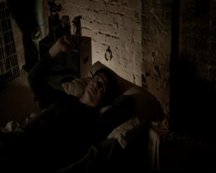 VampireDiariesWorld-dot-org_4x12AViewToAKill0711.jpg
