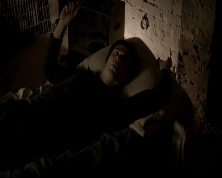 VampireDiariesWorld-dot-org_4x12AViewToAKill0723.jpg