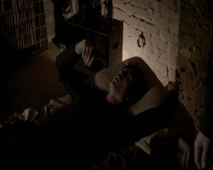 VampireDiariesWorld-dot-org_4x12AViewToAKill0738.jpg