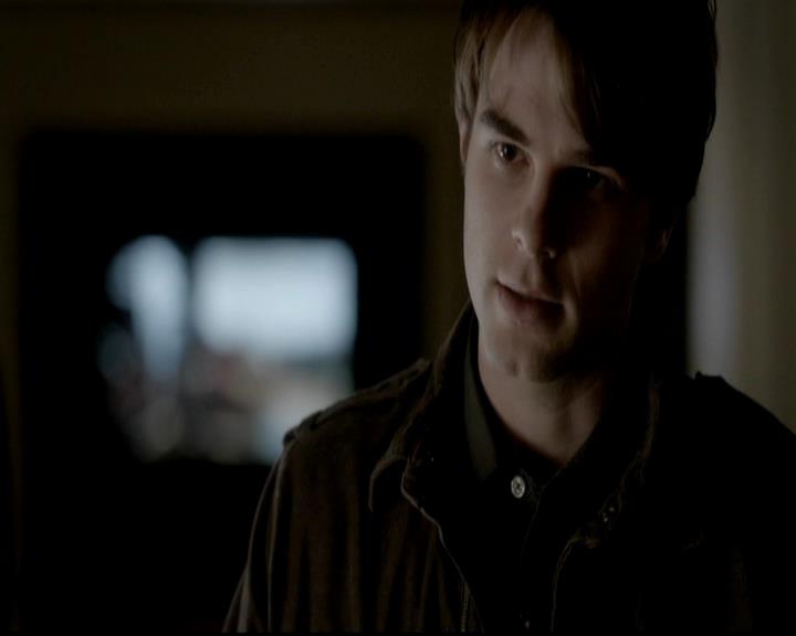VampireDiariesWorld-dot-org_4x12AViewToAKill0821.jpg