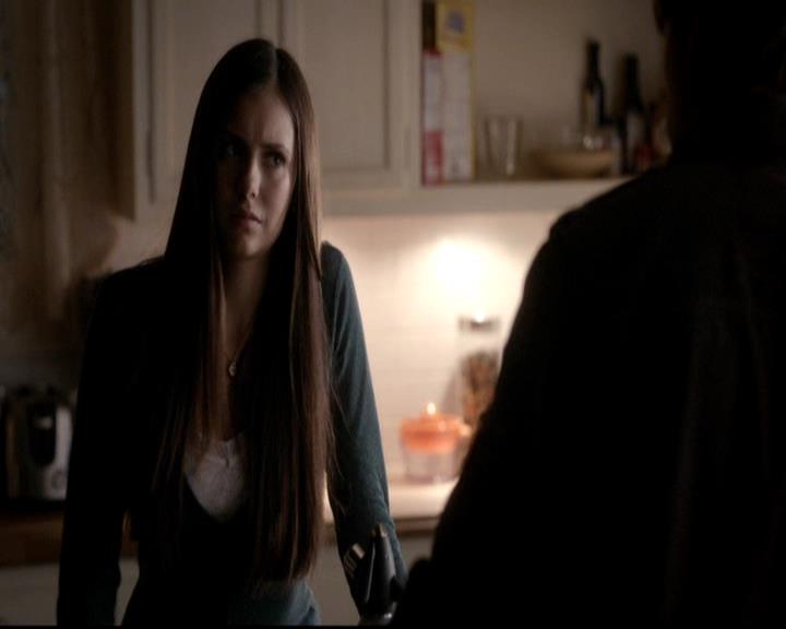 VampireDiariesWorld-dot-org_4x12AViewToAKill0824.jpg