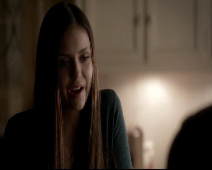 VampireDiariesWorld-dot-org_4x12AViewToAKill0918.jpg