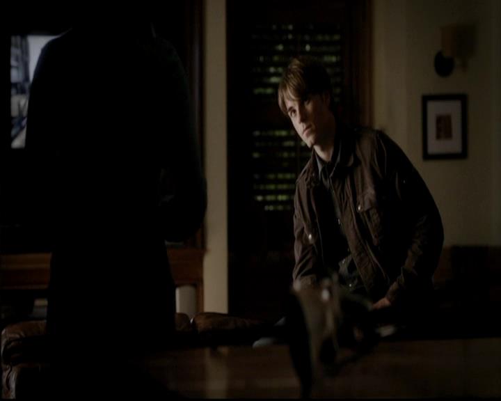 VampireDiariesWorld-dot-org_4x12AViewToAKill0947.jpg