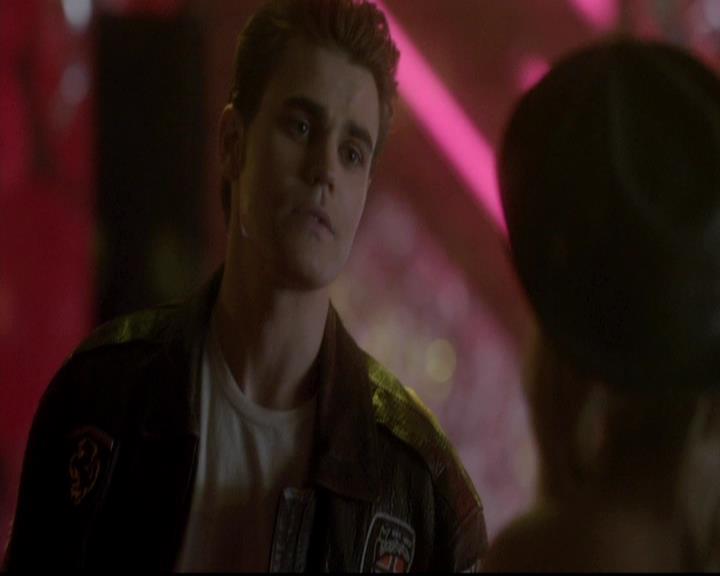 VampireDiariesWorld-dot-org_4x12AViewToAKill1231.jpg