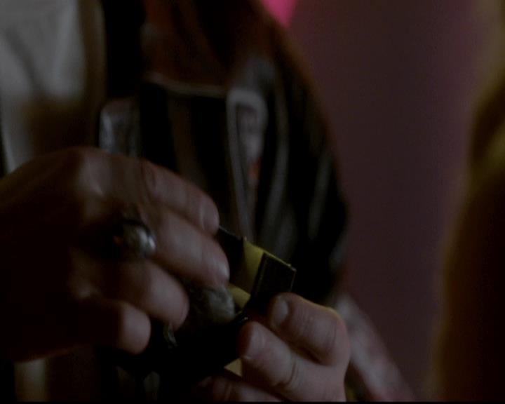 VampireDiariesWorld-dot-org_4x12AViewToAKill1264.jpg