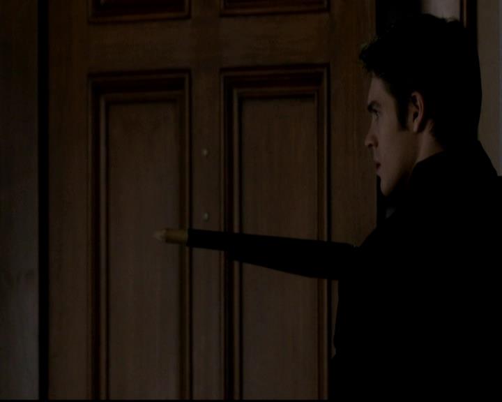 VampireDiariesWorld-dot-org_4x12AViewToAKill1296.jpg