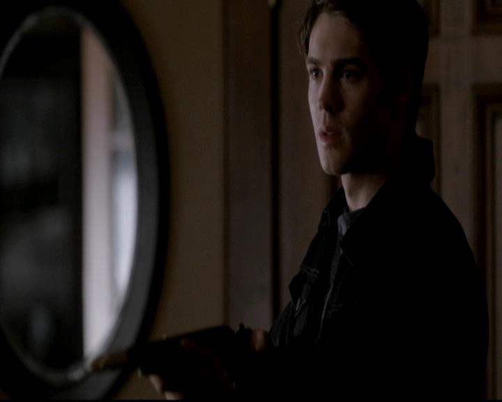 VampireDiariesWorld-dot-org_4x12AViewToAKill1306.jpg