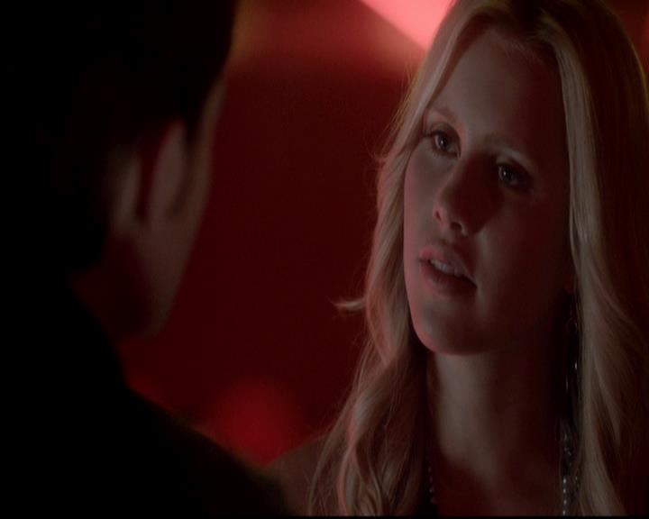 VampireDiariesWorld-dot-org_4x12AViewToAKill1616.jpg