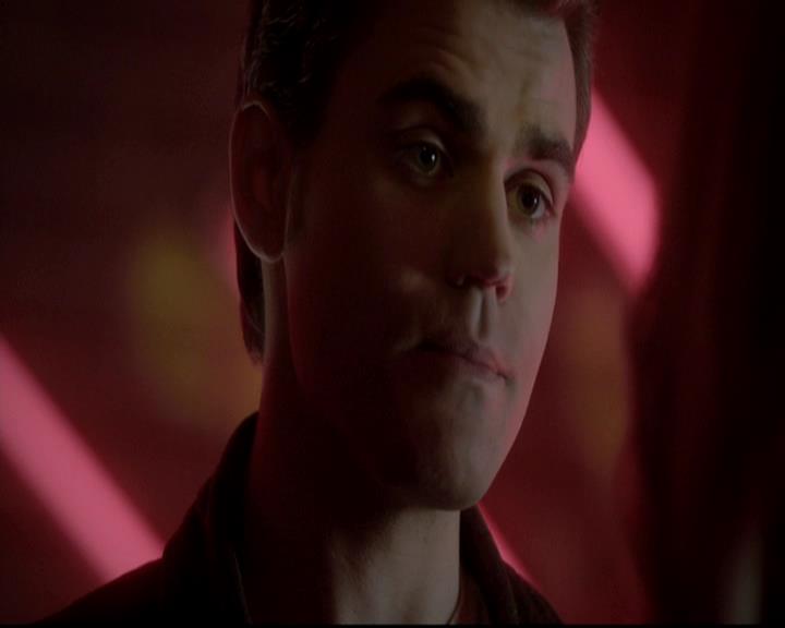 VampireDiariesWorld-dot-org_4x12AViewToAKill1620.jpg