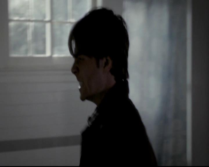 VampireDiariesWorld-dot-org_4x12AViewToAKill1678.jpg