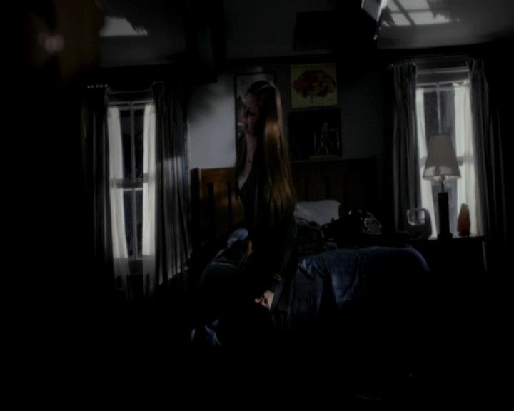 VampireDiariesWorld-dot-org_4x12AViewToAKill1692.jpg