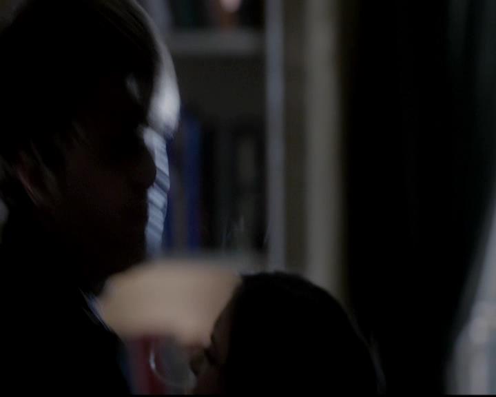 VampireDiariesWorld-dot-org_4x12AViewToAKill1698.jpg