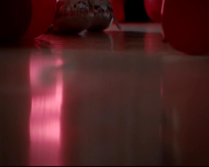 VampireDiariesWorld-dot-org_4x12AViewToAKill1733.jpg