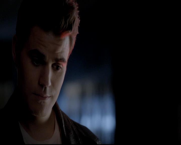 VampireDiariesWorld-dot-org_4x12AViewToAKill1770.jpg