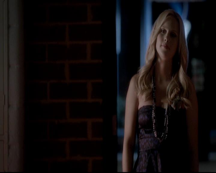 VampireDiariesWorld-dot-org_4x12AViewToAKill1771.jpg