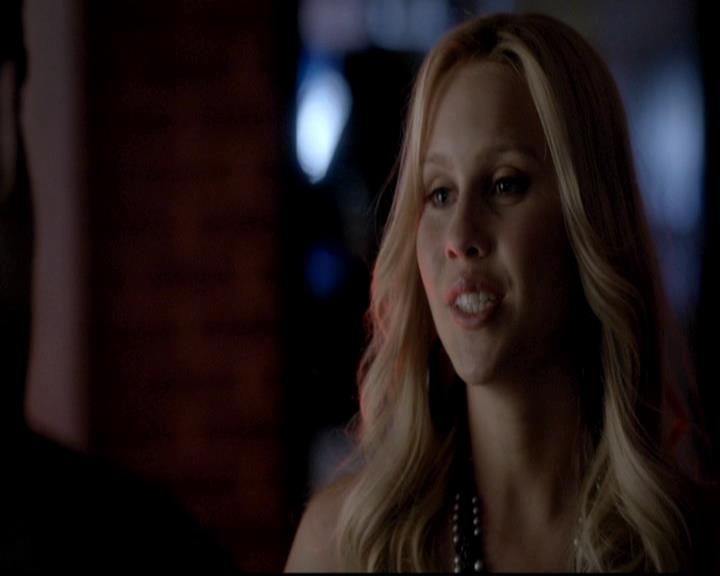 VampireDiariesWorld-dot-org_4x12AViewToAKill1799.jpg