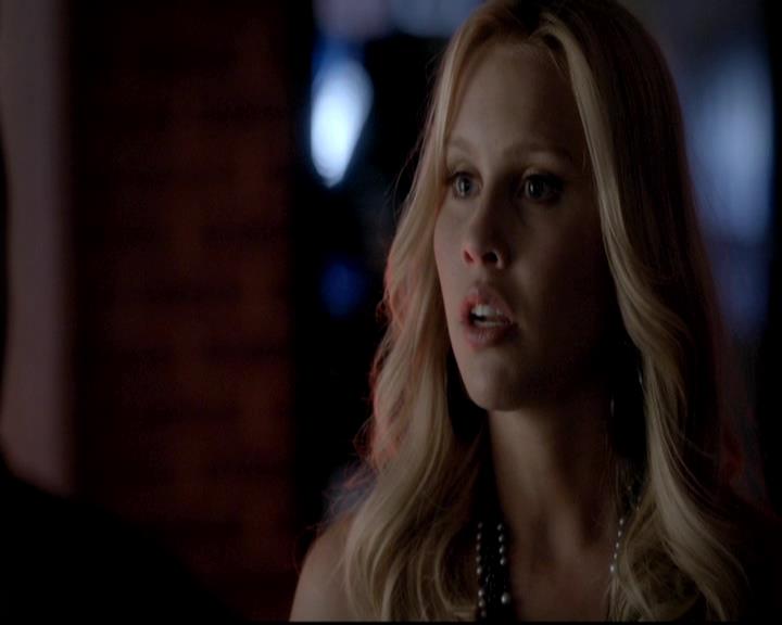 VampireDiariesWorld-dot-org_4x12AViewToAKill1804.jpg