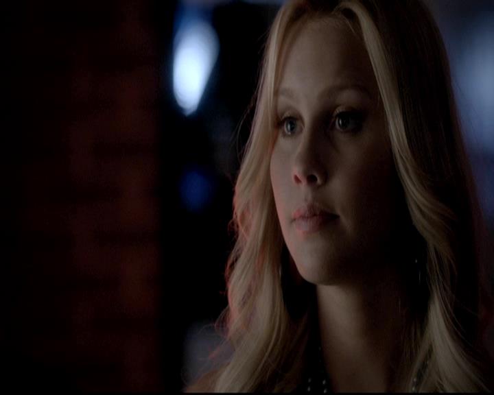 VampireDiariesWorld-dot-org_4x12AViewToAKill1809.jpg