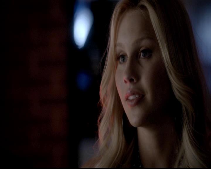 VampireDiariesWorld-dot-org_4x12AViewToAKill1810.jpg