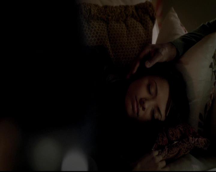 VampireDiariesWorld-dot-org_4x12AViewToAKill1840.jpg