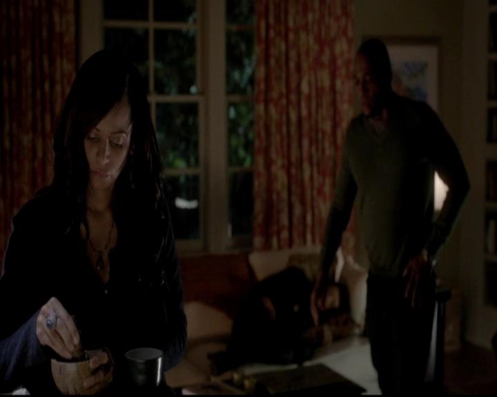 VampireDiariesWorld-dot-org_4x12AViewToAKill1844.jpg