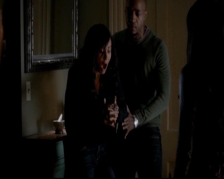 VampireDiariesWorld-dot-org_4x12AViewToAKill1863.jpg