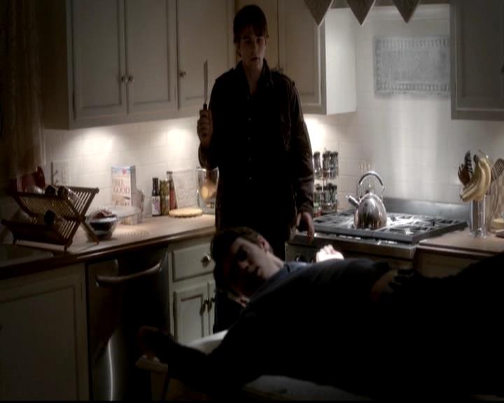 VampireDiariesWorld-dot-org_4x12AViewToAKill1890.jpg