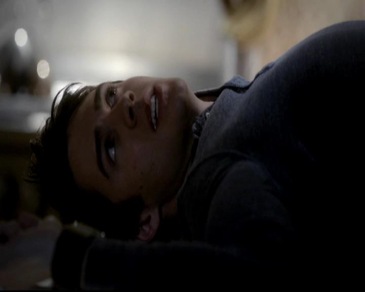 VampireDiariesWorld-dot-org_4x12AViewToAKill1903.jpg