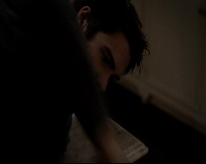 VampireDiariesWorld-dot-org_4x12AViewToAKill1914.jpg