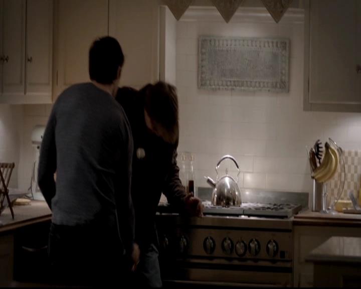 VampireDiariesWorld-dot-org_4x12AViewToAKill1930.jpg