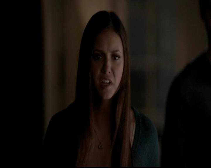 VampireDiariesWorld-dot-org_4x12AViewToAKill1974.jpg