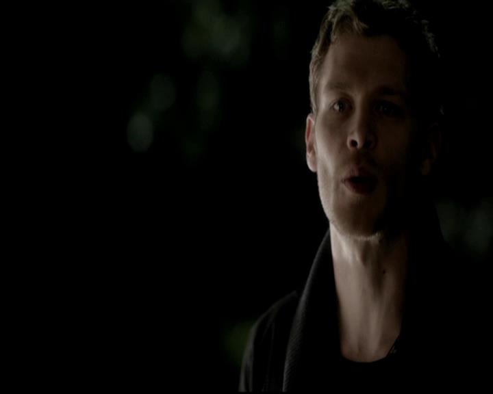 VampireDiariesWorld-dot-org_4x12AViewToAKill1998.jpg