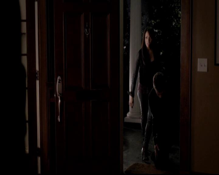 VampireDiariesWorld-dot-org_4x12AViewToAKill2007.jpg