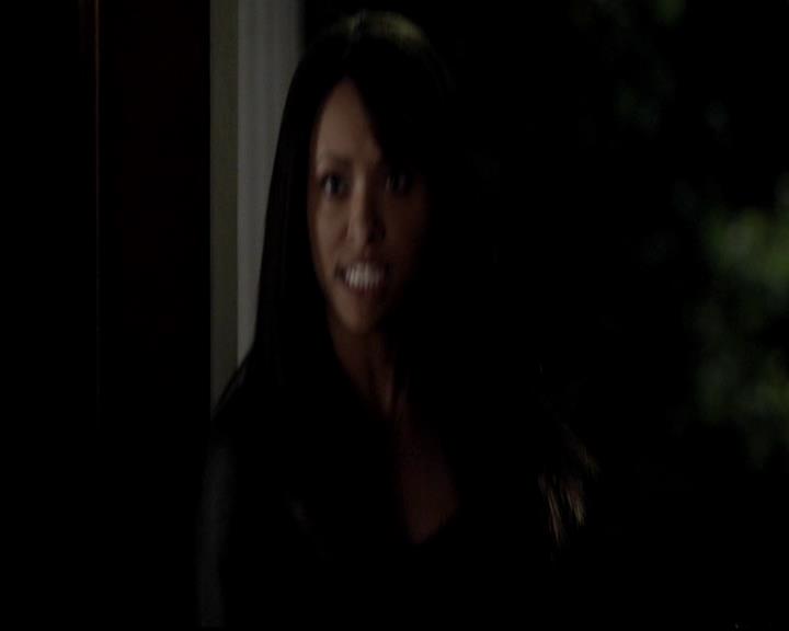 VampireDiariesWorld-dot-org_4x12AViewToAKill2008.jpg