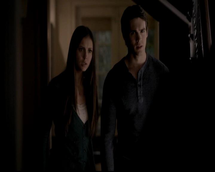 VampireDiariesWorld-dot-org_4x12AViewToAKill2011.jpg