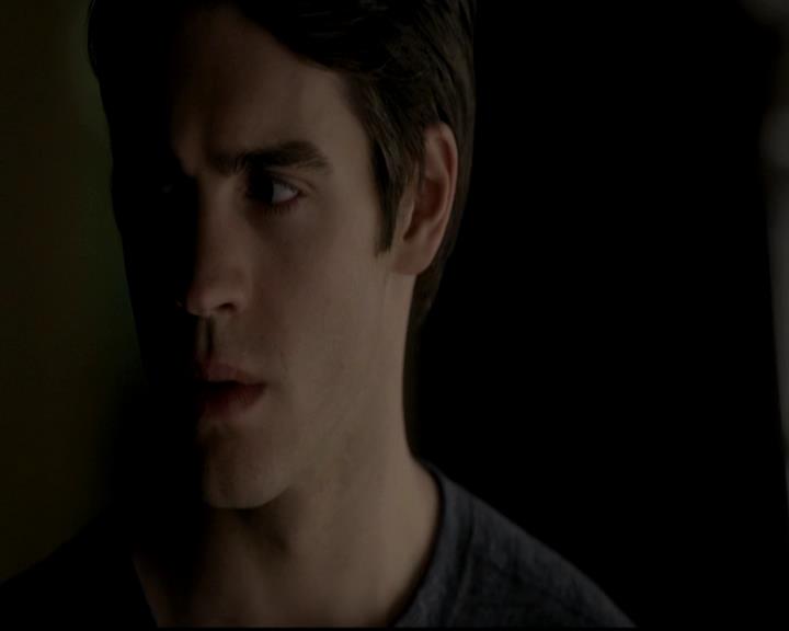 VampireDiariesWorld-dot-org_4x12AViewToAKill2013.jpg