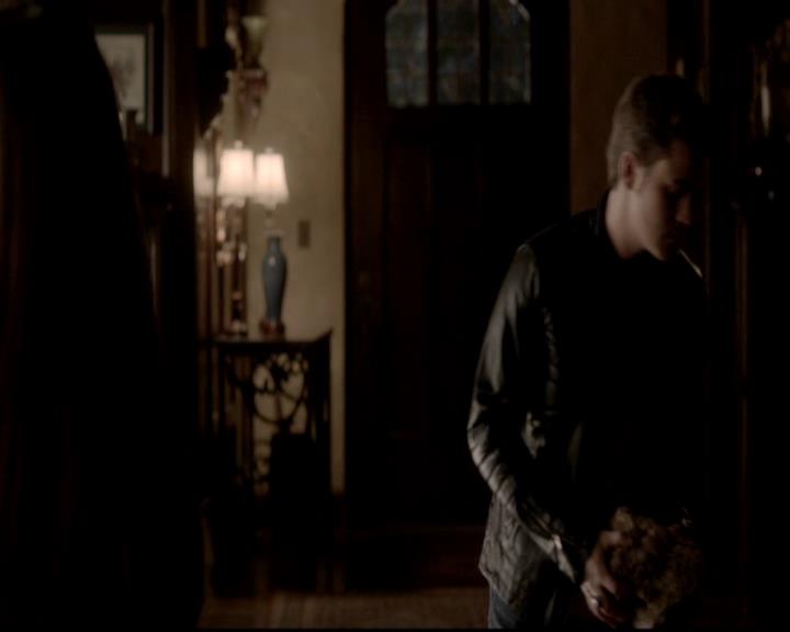 VampireDiariesWorld-dot-org_4x12AViewToAKill2168.jpg