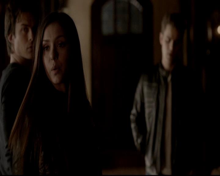 VampireDiariesWorld-dot-org_4x12AViewToAKill2191.jpg