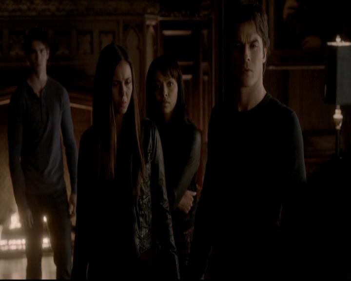 VampireDiariesWorld-dot-org_4x12AViewToAKill2198.jpg