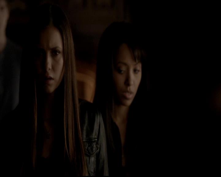 VampireDiariesWorld-dot-org_4x12AViewToAKill2222.jpg