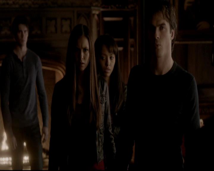 VampireDiariesWorld-dot-org_4x12AViewToAKill2223.jpg