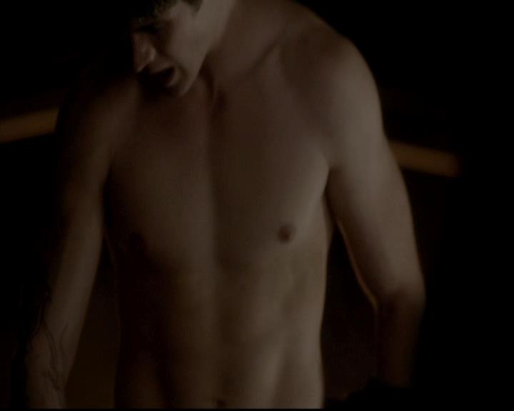VampireDiariesWorld-dot-org_4x12AViewToAKill2256.jpg
