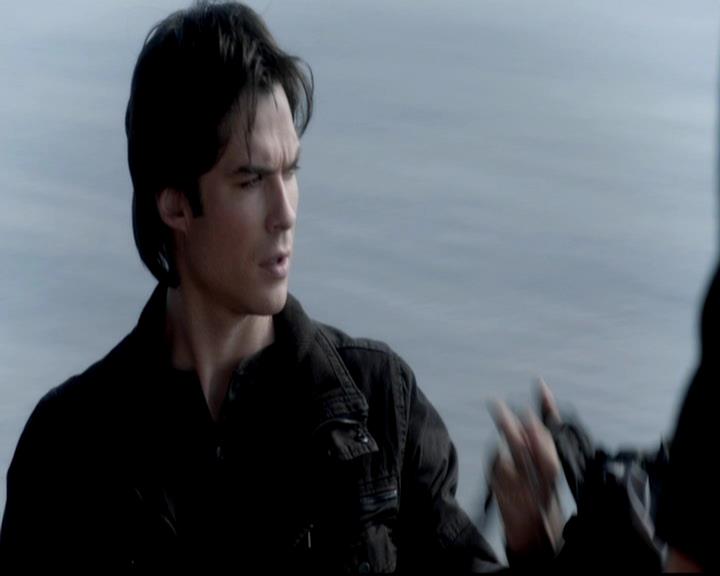 VampireDiariesWorld-dot-org_4x13IntoTheWild0168.jpg