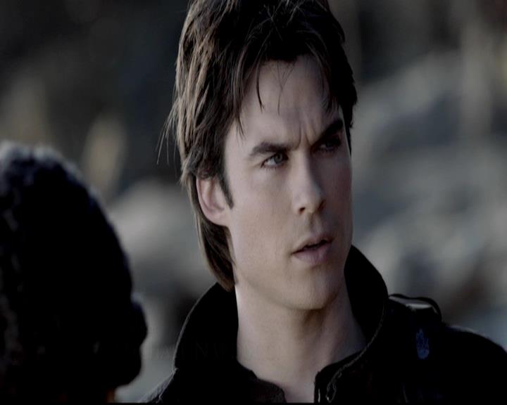 VampireDiariesWorld-dot-org_4x13IntoTheWild0244.jpg